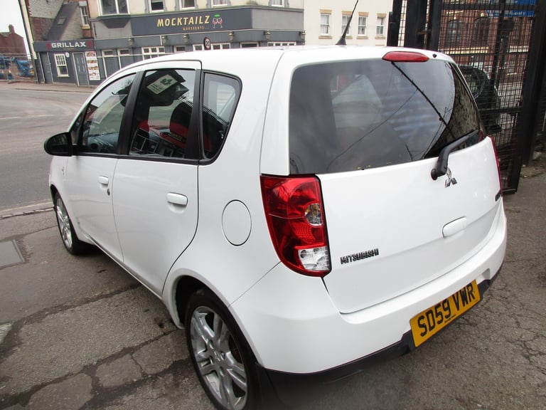 2009 (09) MITSUBISHI COLT 1.3 CZ2 , AUTOMATIC  , LOW MILES , CAZ &amp; ULEZ EXEMPT