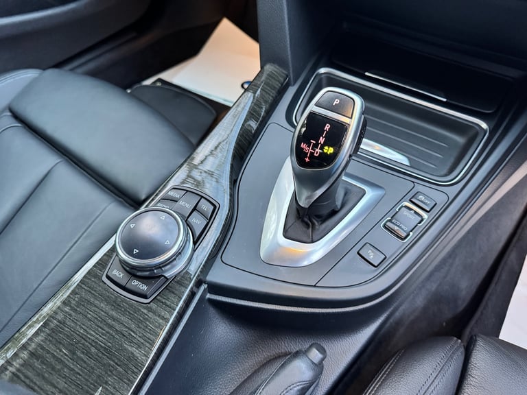 2014 BMW 4 Series 435i Luxury 2dr Auto COUPE Petrol Automatic