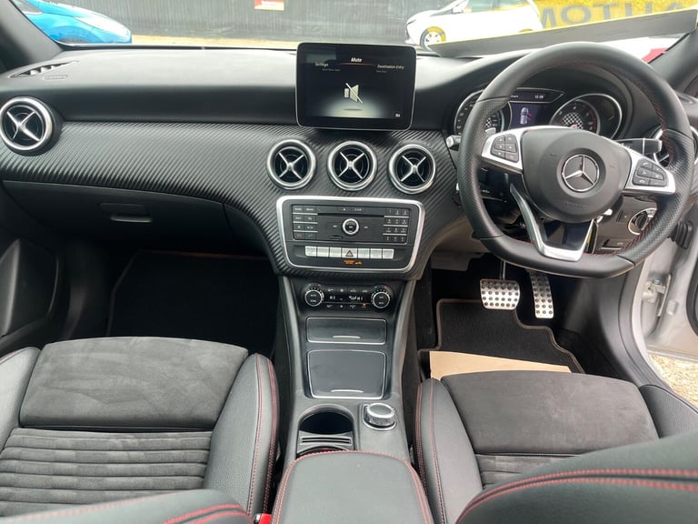 2018 MERCEDES-BENZ A180D AMG LINE 1 OWNER FULL SERVICE HISTORY LOW MILES