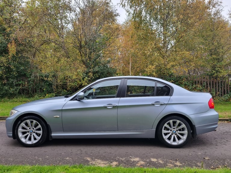 BMW, 3 AUTOMATIC 2010, Semi-Auto, 1995 (cc), 4 doors