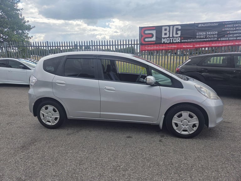 2025 Honda Fit HYBRID ELECTRIC Manual