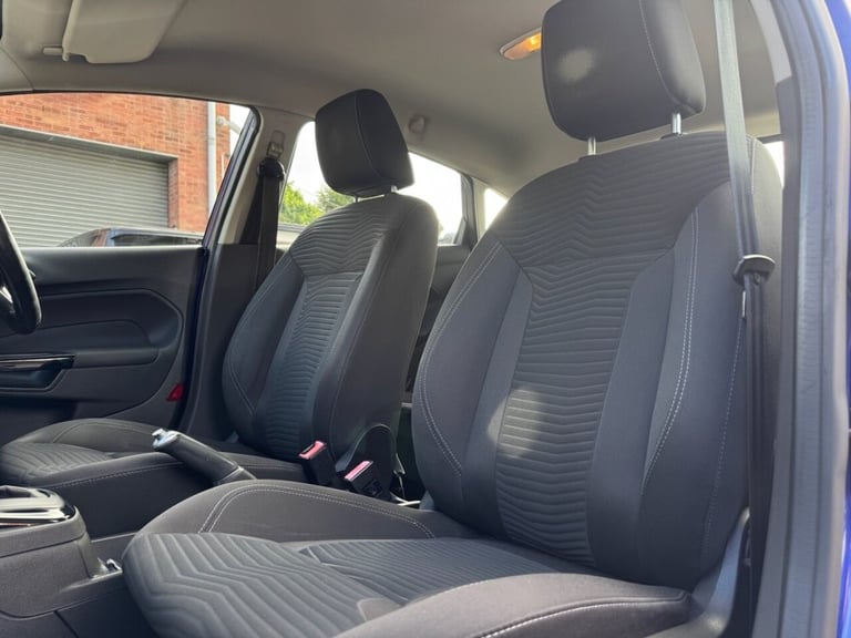 2015 Ford Fiesta 1.0T EcoBoost Zetec Hatchback 5dr Petrol Powershift Euro 6 (100 ps) Hatchback Pe...