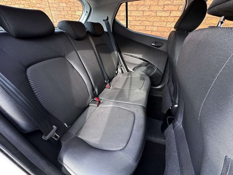 2017 Hyundai i10 1.0 SE 5dr HATCHBACK PETROL Manual