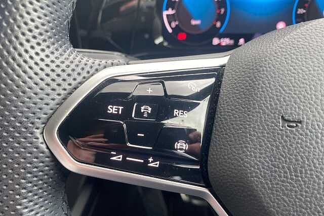 2022 Volkswagen Golf 1.5 TSI R-Line 5dr HATCHBACK PETROL Manual
