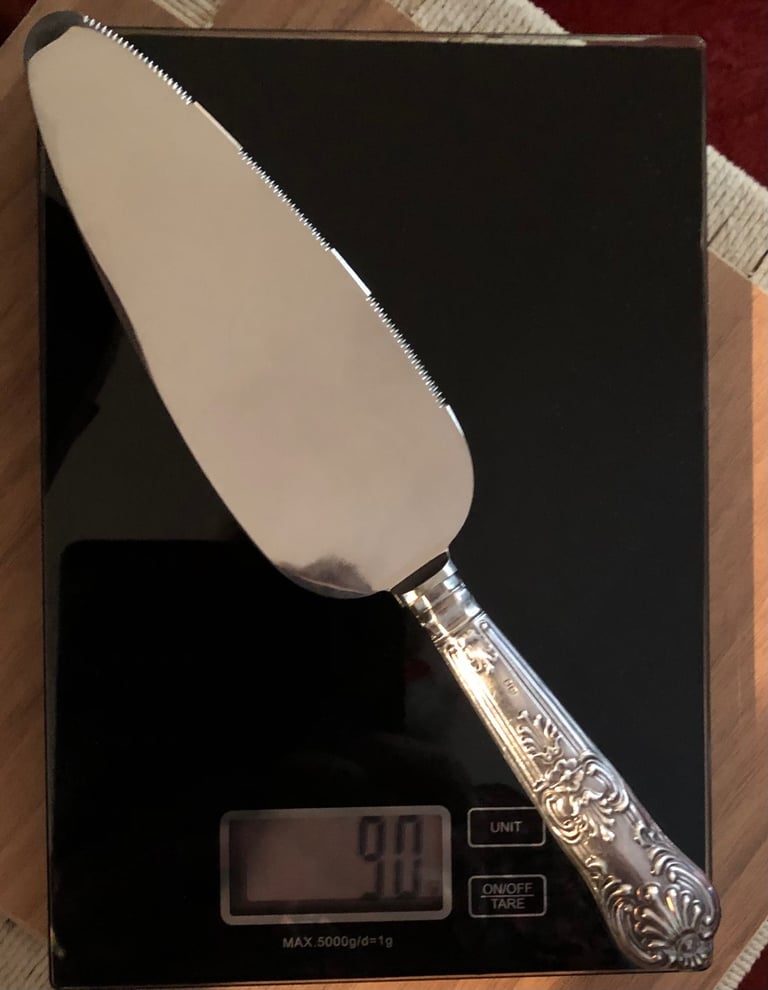 image for SILVER HALLMARKED HANDLE VINERS VINTAGE CAKE SLICE/SERVER