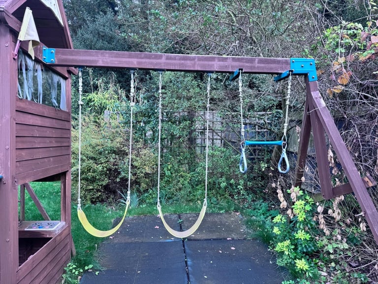 Children’s playset swing slide curly side etc