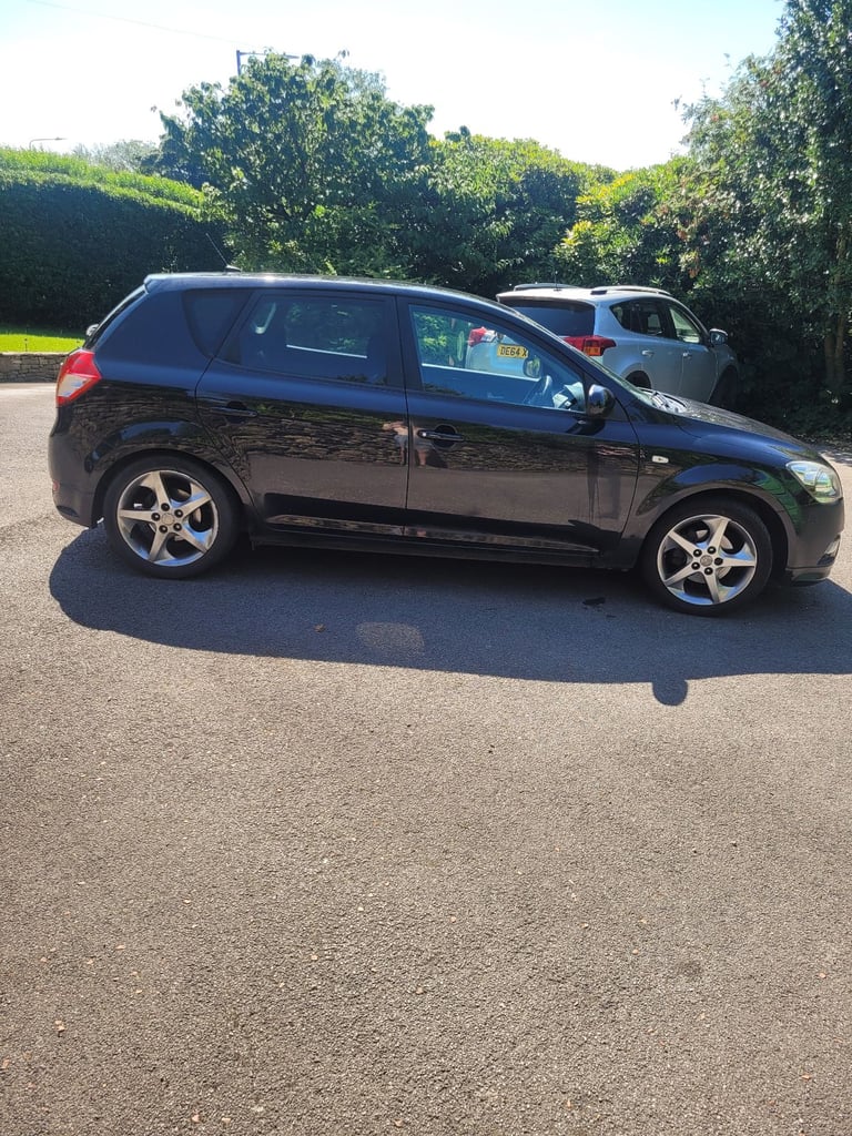 Kia, CEED, Hatchback, 2010, Manual, 1582 (cc), 5 doors