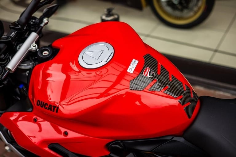 Ducati Streetfighter V2 ! ULTRA LOW MILES ! STUNNING