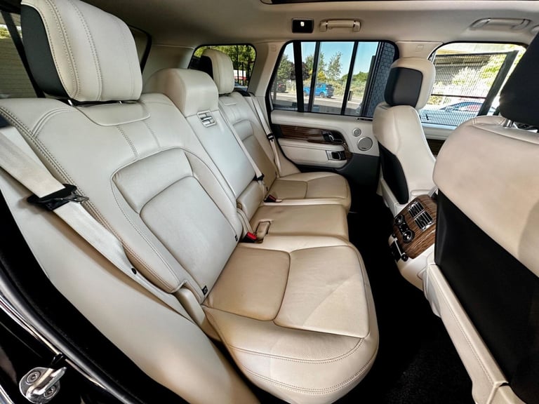  Land Rover Range Rover 4.4 SD V8 Vogue SE Auto 4WD Euro 6 (s/s) 5dr  Diesel Automatic