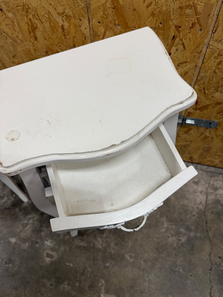 Louis Style Bedsides Pair 