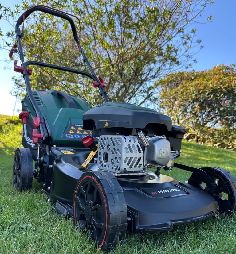 NEW 17”cut petrol 2in1 mulch or bag lawnmower 6months warranty FREE delivery 150cc mower 