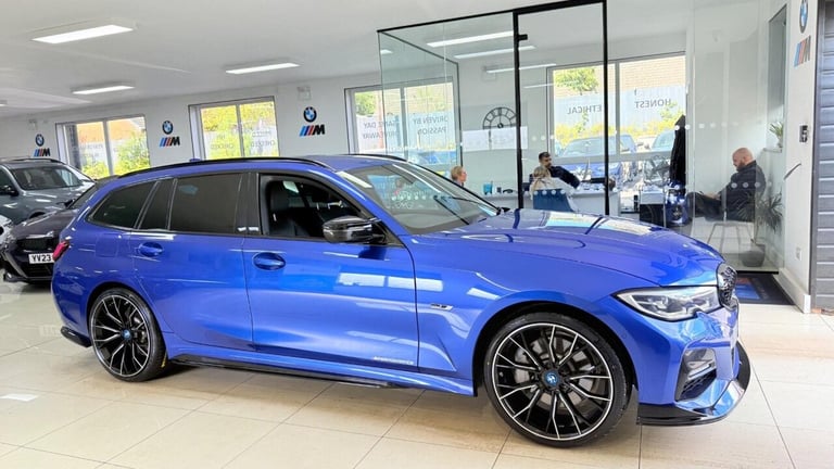 2021 BMW 3 Series 2.0 330e 12kWh M Sport Touring Auto Euro 6 (s/s) 5dr Estate PETROL/ELECTRIC Aut...