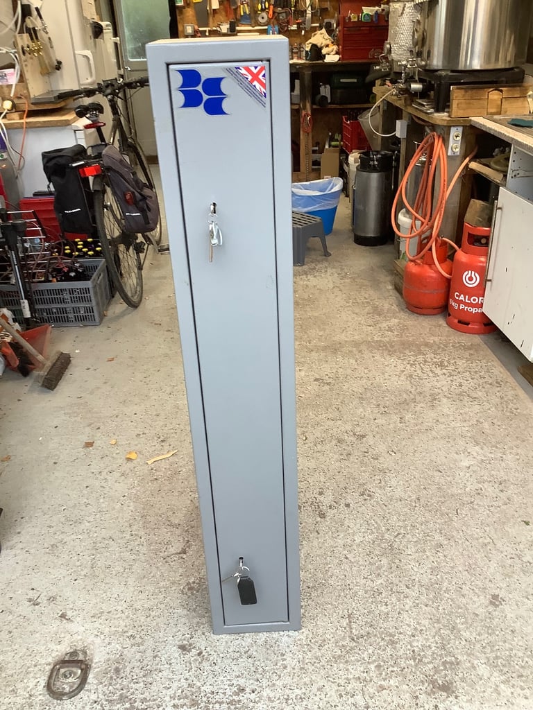 image for Brattonsound gun cabinet and gun slip