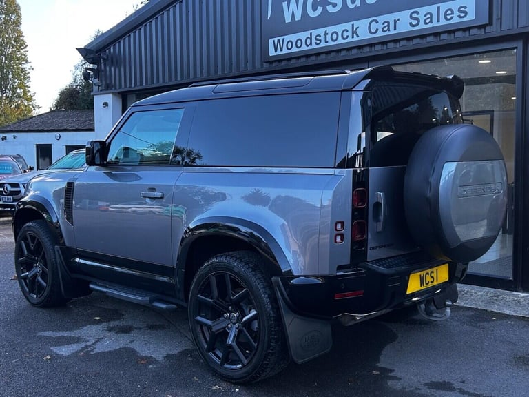 2023 Land Rover Defender 3.0 D250 Hard Top HSE Auto PANEL VAN DIESEL Automatic