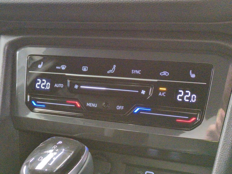 2022 Volkswagen Tiguan Allspace 1.5 TSI R-Line SUV 5dr Petrol DSG Euro 6 (s/s) (150 ps) - AUTO PA...