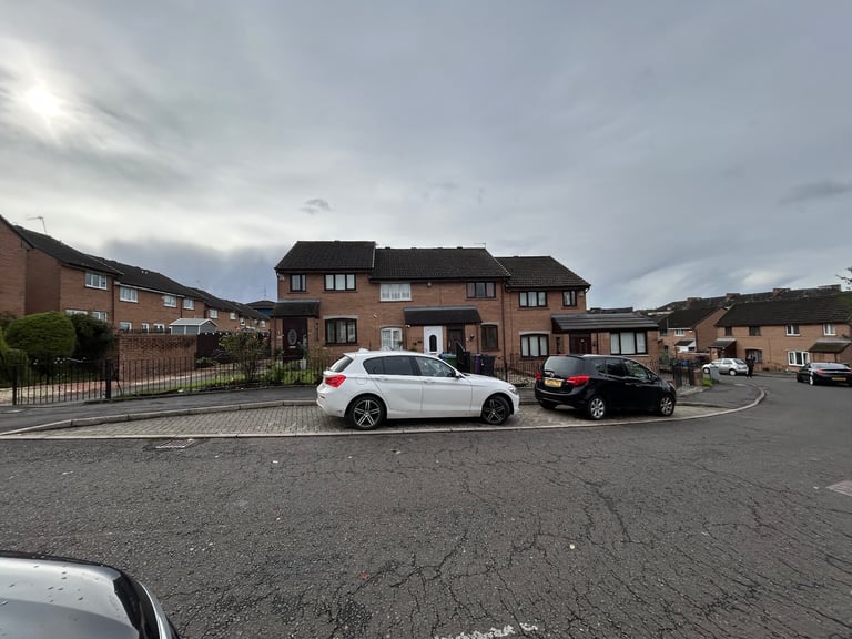 image for 2 bedroom house to let available 20-10-25 