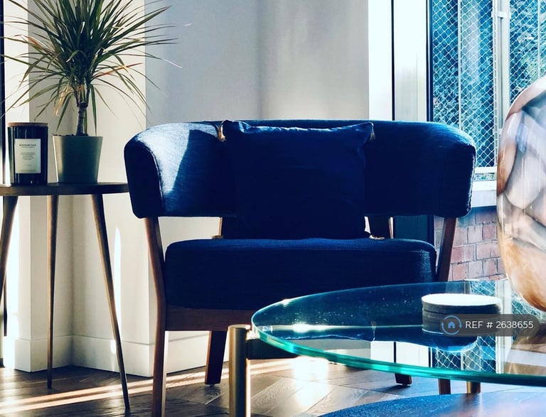 2 bedroom flat in Switch House East Battersea Power Station, London, SW11 (2 bed) (#2638655)