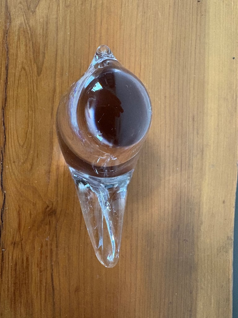 Vintage, Wedgwood, small glass bird.