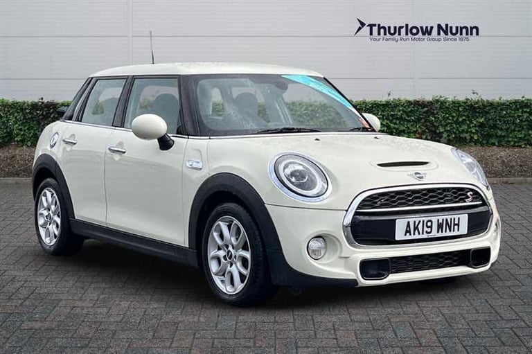 image for 2019 MINI Hatch 2.0 Cooper S Classic Hatchback 5dr Petrol Steptronic Euro 6 (s/s) (192 ps) Hatchb...