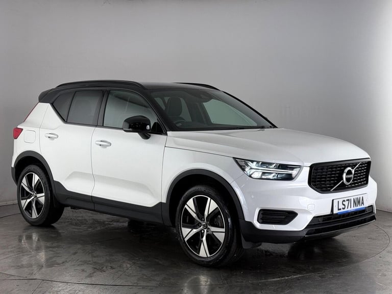 image for 2021 Volvo XC40 1.5h T5 Twin Engine Recharge 10.7kWh R-Design Auto Euro 6 (s/s) 5dr ESTATE PETROL...