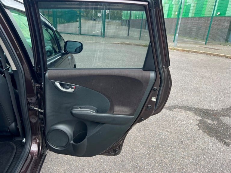 2013 Honda Fit LX HYBRID ELECTRIC Automatic