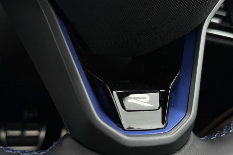 2023 Volkswagen Golf 2.0 TSI 320 R 4Motion 5dr DSG **REAR SIDE AIRBAGS, 19' ESTORIL BLACK A Hatch...