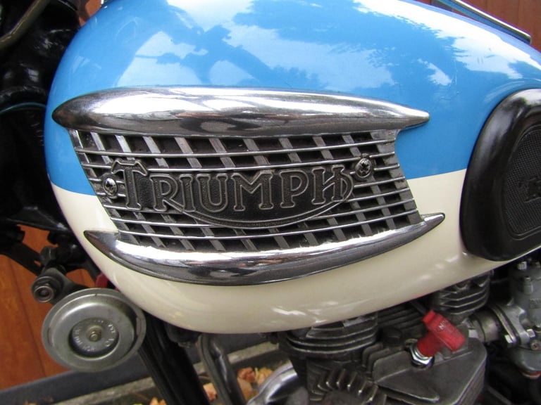 TRIUMPH TIGER T110 BONNEVILLE LOOKALIKE 1957  PRE UNIT . 8319 MILES .