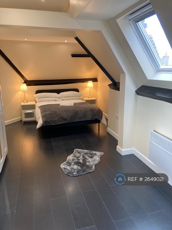 2 bedroom flat in High Barnet, North London, EN5 (2 bed) (#2649021)