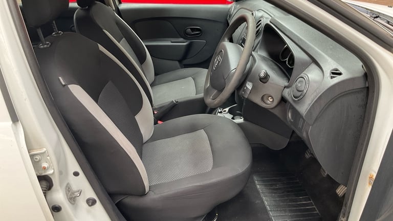 * 65 2016 DACIA SANDERO 1.2 AMBIANCE 5 DOOR + 74K MILES + HPI CLEAR + LONG MOT *