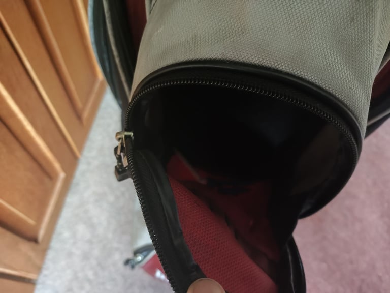 Bayhill (By Palmer), Black & Red Golf Bag with Dividers & Carry Strap - Exc Con