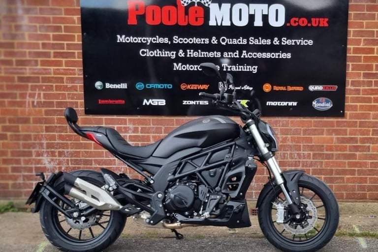 Benelli 502 C Cruiser Custom Motorcycle 500cc A2 Low Seat Like Ducati Diavel