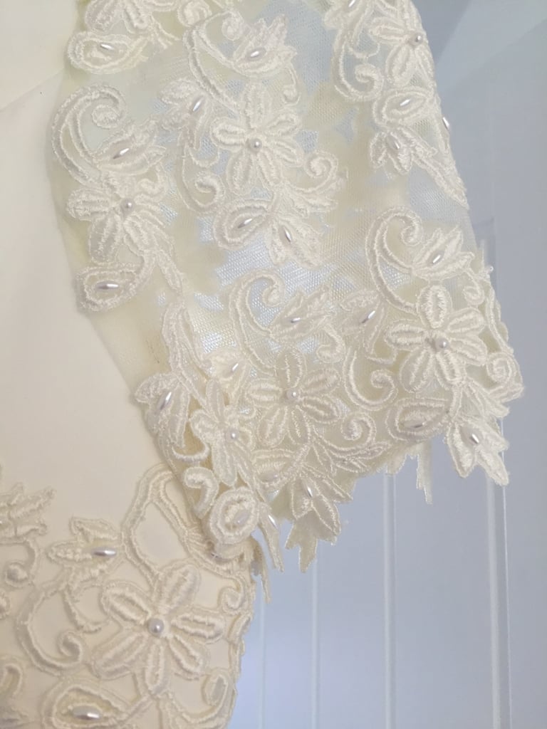 Wedding dress size 16