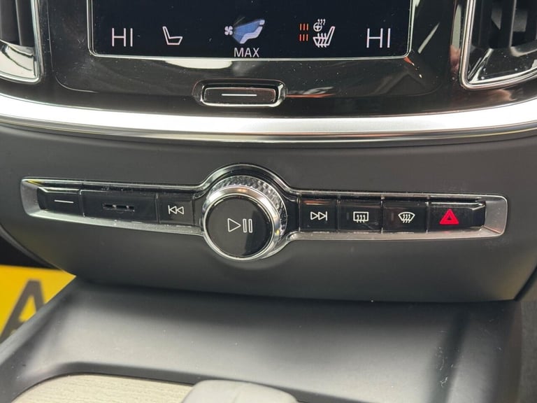 2021 Volvo V60 2.0 B5P Cross Country 5dr AWD Auto ESTATE PETROL Automatic