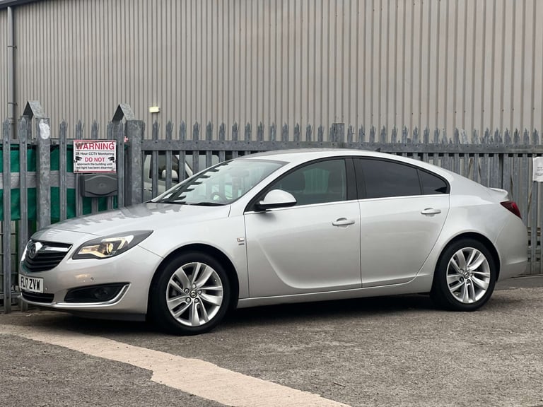 2017 Vauxhall Insignia 1.4 Insignia SRi Nav S/S 5dr Hatchback Petrol Manual