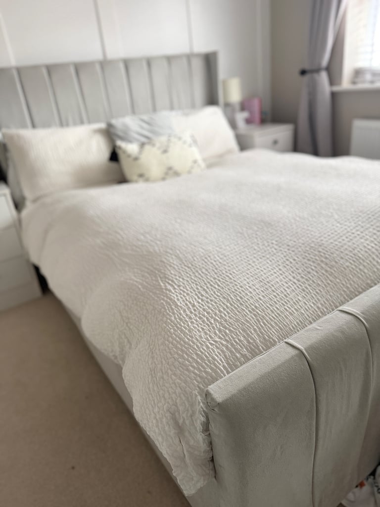 Light Grey Double Bed Frame **Available After Friday 31st October**