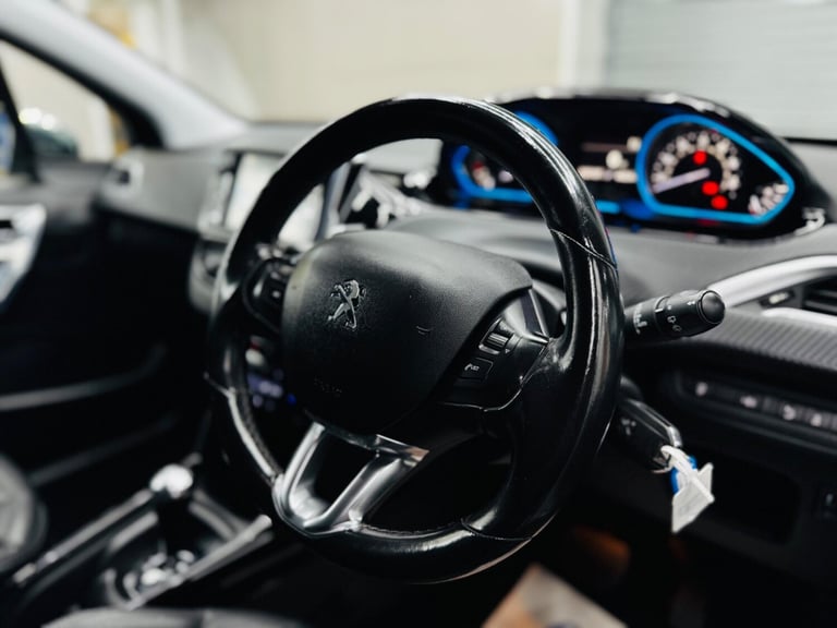 2015 Peugeot 2008 1.6 e-HDi Allure EGC Euro 5 (s/s) 5dr HATCHBACK Diesel Automatic