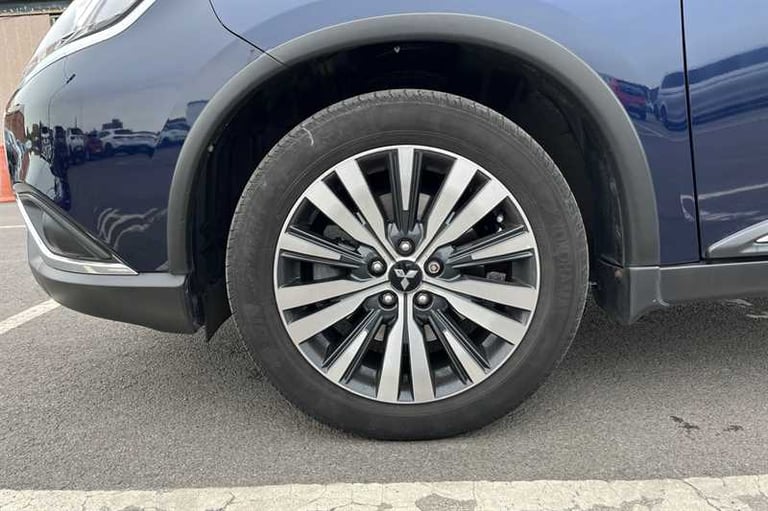 2020 Mitsubishi Outlander 2.0 MIVEC Design SUV 5dr Petrol CVT 4WD Euro 6 (s/s) (150 ps) SUV Petro...