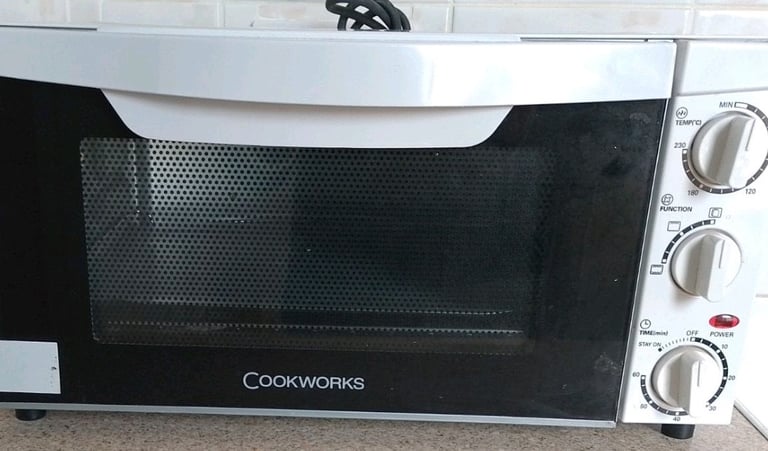Cookworks mini oven