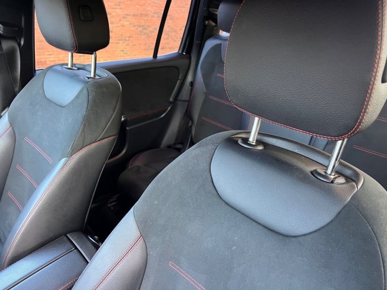 2022 72 MERCEDES-BENZ GLB 2.0 GLB220D AMG LINE SUV 5DR DIESEL 8G-DCT 4MATIC EURO