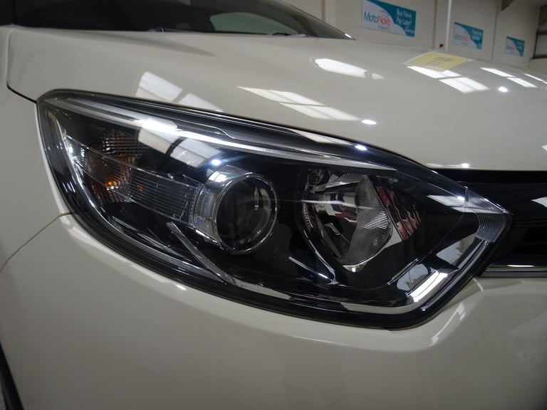 2016 Renault Captur 1.2 TCE Dynamique S Nav 5dr Automatic **LOW MILEAGE*ONLY 10000 MILES** HATCHB...