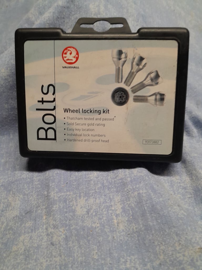 Car wheel nuts and locking key