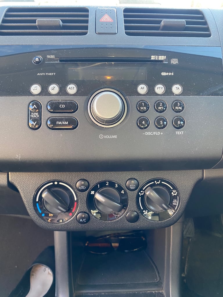 Suzuki, SWIFT, Hatchback, 2008, Manual, 1490 (cc), 5 doors