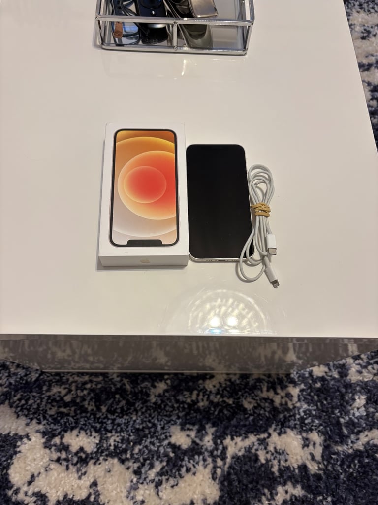 iPhone 12 - Mint Condition (With Box & Charger  