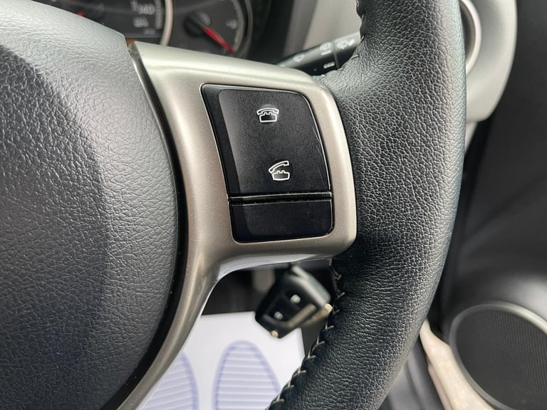 2015 Toyota Yaris 1.33 VVT-i Icon 5dr HATCHBACK Petrol Manual