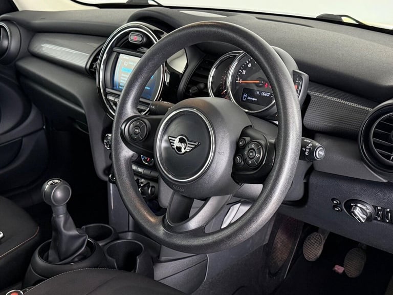 2019 MINI Hatch 1.5 Cooper Classic Euro 6 (s/s) 5dr Hatchback Petrol Manual