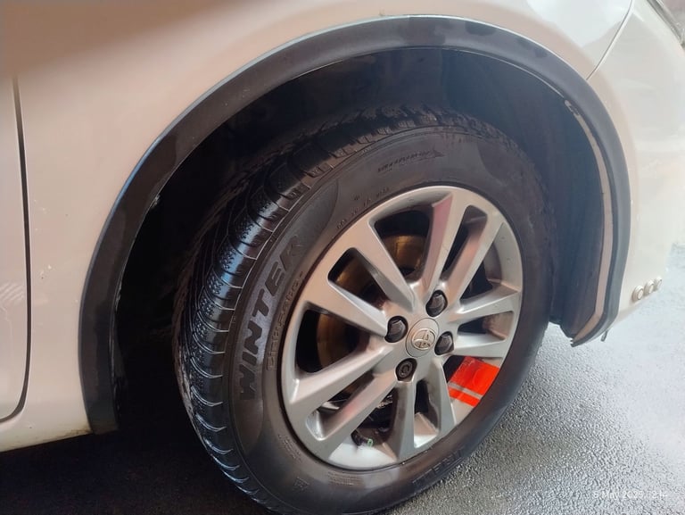Toyota, YARIS, Hatchback, 2015, Manual, 1329 (cc), 5 doors