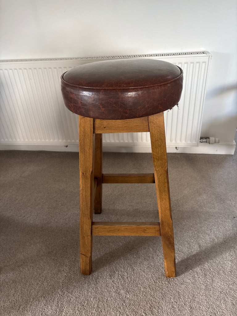 Solid oak bar stool