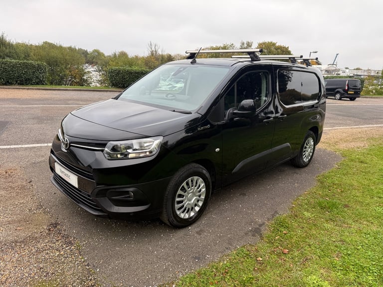 22 TOYOTA PROACE CITY ICON 50KWH AUTO APPLE CAR PLAY LWB ELECTRIC APPLE 