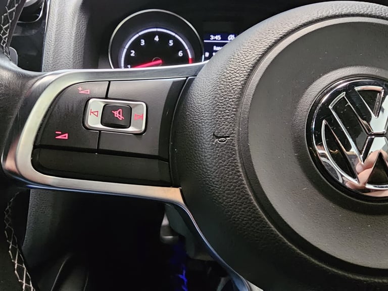 2015 Volkswagen Scirocco 2.0 TSI BlueMotion Tech R-Line 3dr COUPE Petrol Manual