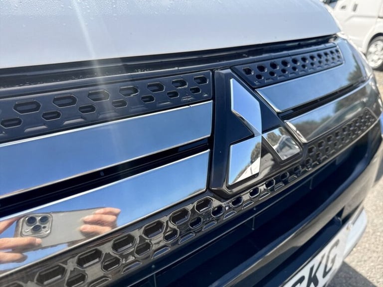2020 Mitsubishi Outlander h TwinMotor Reflex Plus SUV HYBRID Automatic